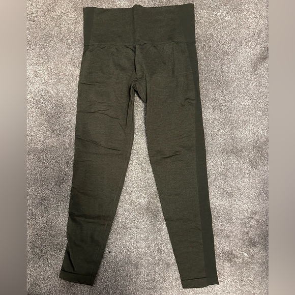 NVGTN Performance Seamless Leggings - Olive - Picture 3 of 8